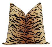 Tigre Natural Tiger Print Linen Pillow | Land of Pillows