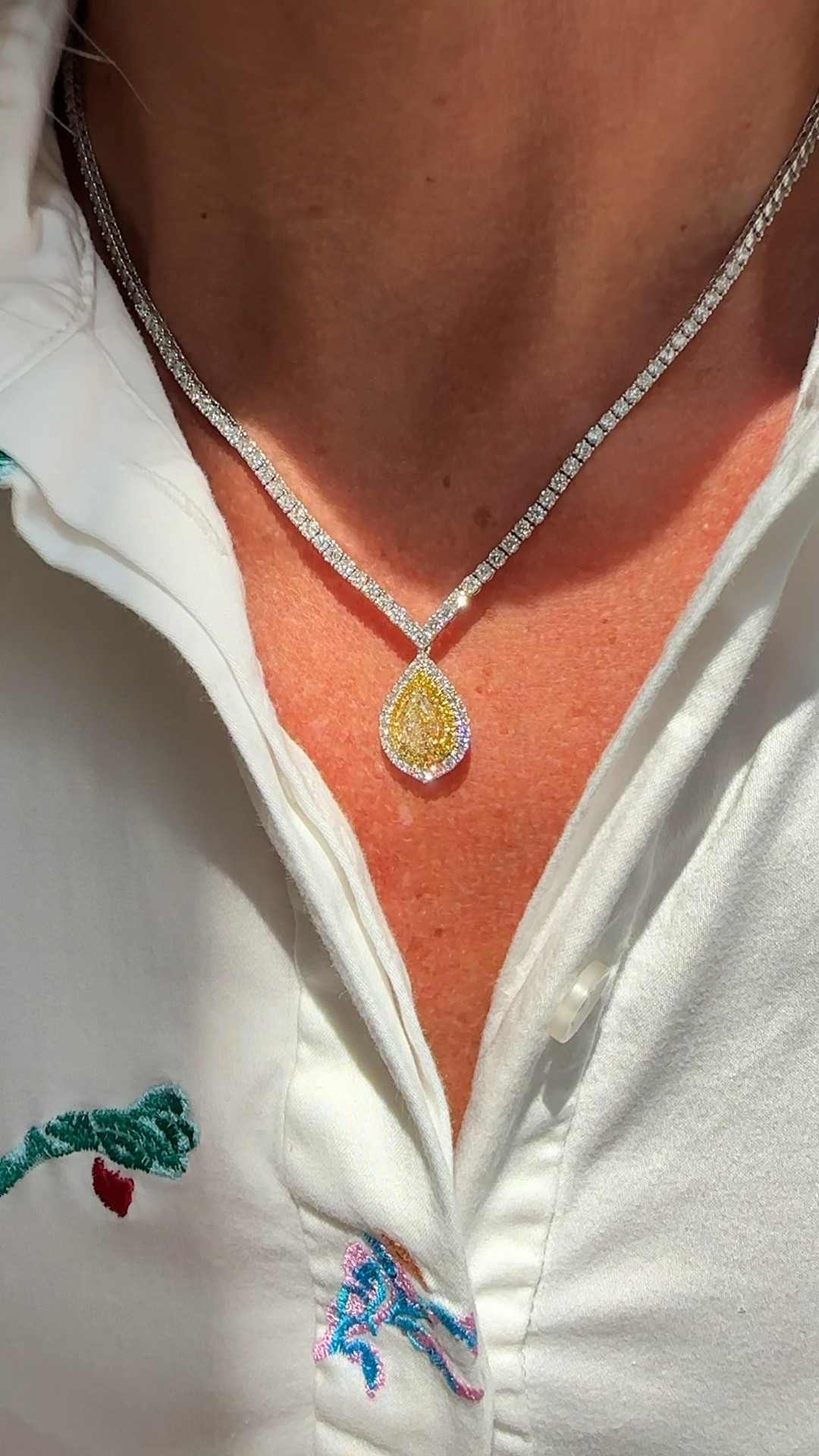 35% off this incredible natural yellow diamond necklace. Would be the winning gift under the tree!

Yellow diamond necklace
Fine jewelry
Wedding guest
Gifts for her mom wife
Events