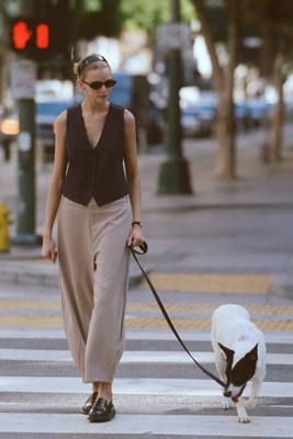 Maeve Crop Curved Trousers | Anthropologie (US)