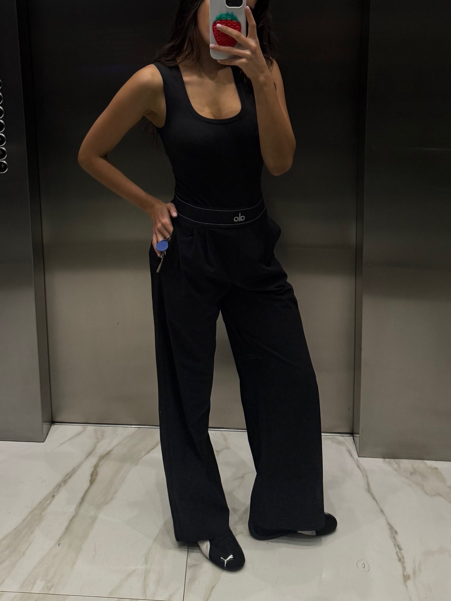 elevator sunday look🎱 
Living in these trousers! They are the comfiest 

#LTKActive #LTKStyleTip #LTKHome