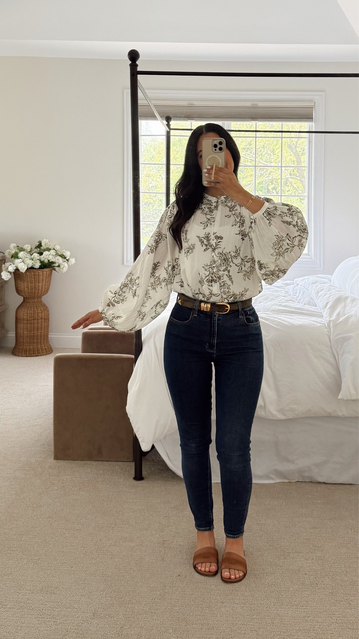 The most adorable top I ever did see from Walmart!!!

Walmart top, Walmart fashion, Walmart blouse, Walmart find

#LTKmomlife #LTKootd