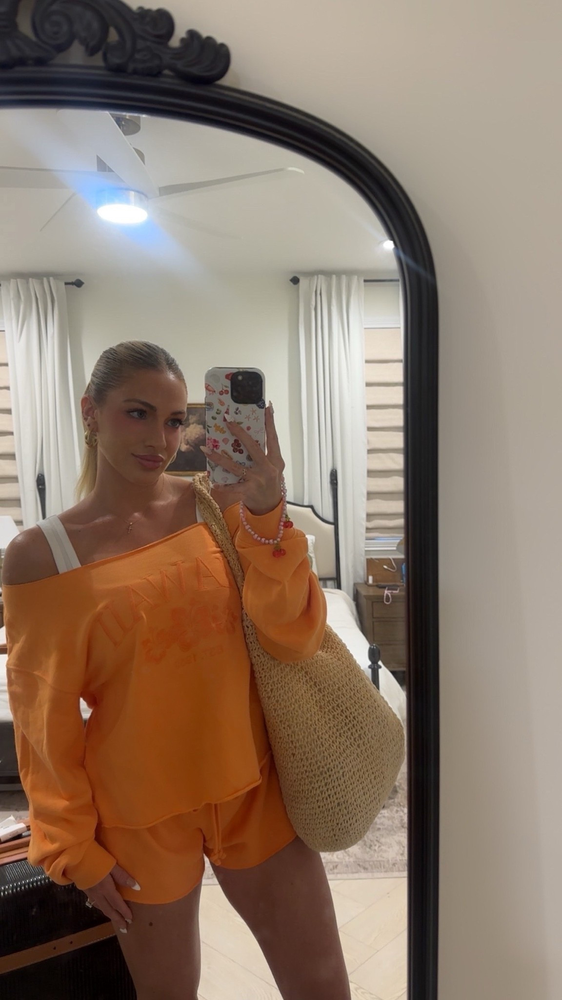 roadtrip travel fit🍊love this sweat set giving comfort and cuuuute. Wearing small shorts and medium top for a more oversized fit. Comes in several color options if orange isn’t your thing!

#LTKootd #LTKTravel