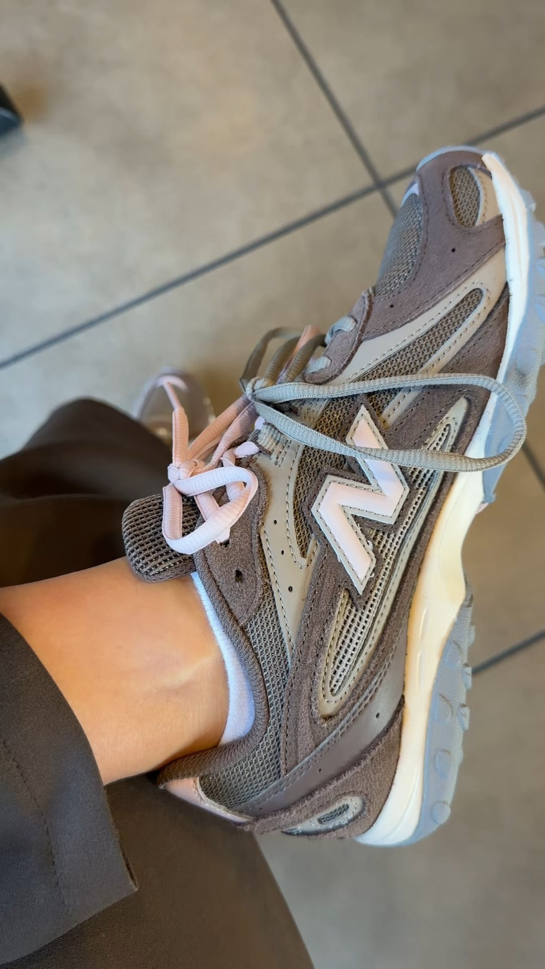 The New Balance 2002R are absolutely gorgeous and they are the only sneakers I want to wear right now 🤎✨

#LTKshoecrush #LTKstyletip #LTKfindsunder150 #NewBalance #NewBalance2002R #SneakerStyle #NewBalanceStyle #SneakerFinds #EverydayStyle #StreetwearStyle #SneakerObsessed #ShoesOfTheDay #BestSneakers2026 #ShoeInspo #LTKfashion

#LTKdayinmylife #LTKgrwm #LTKootd