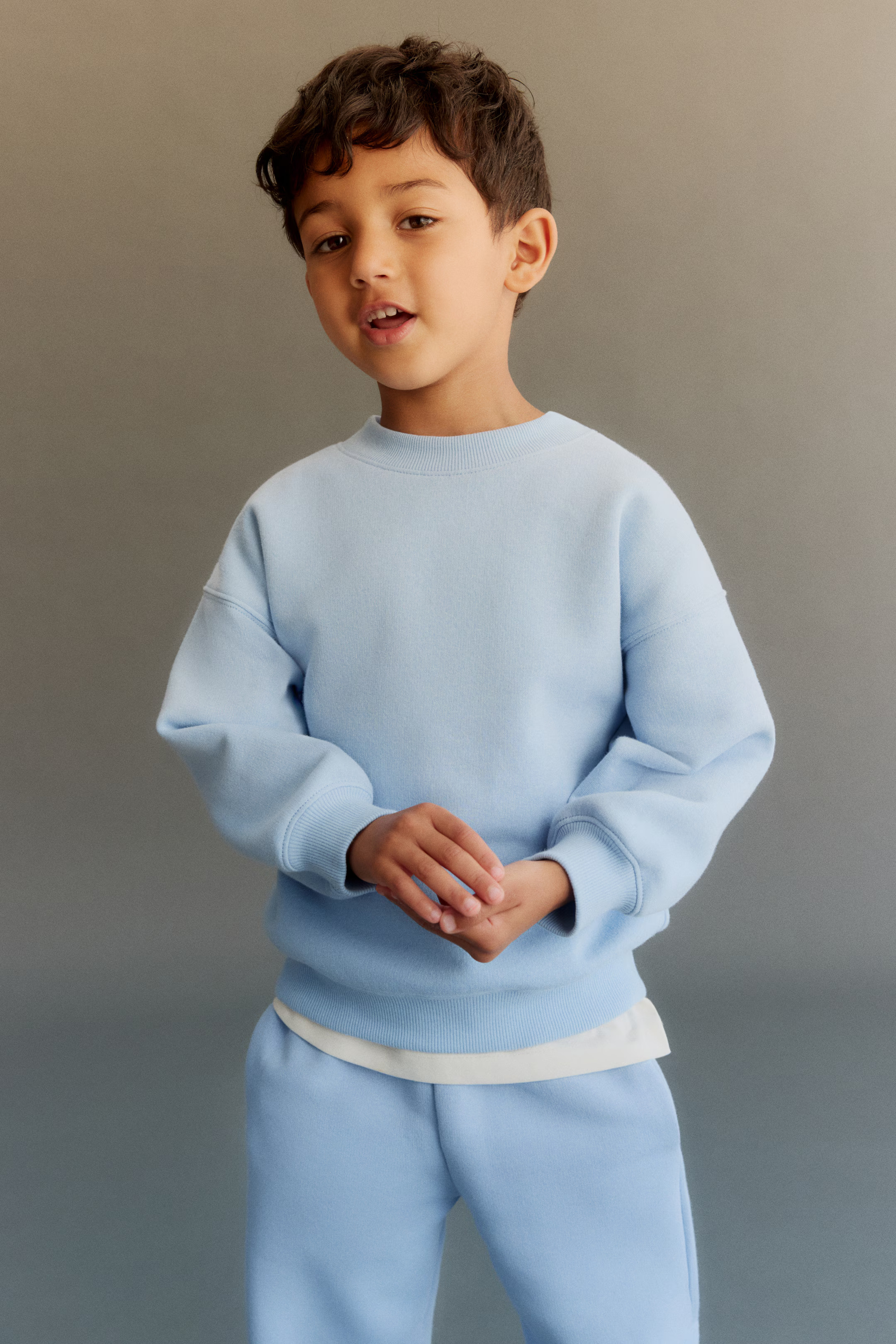 Oversized crew-neck sweatshirt | H&M (UK, MY, IN, SG, PH, TW, HK)