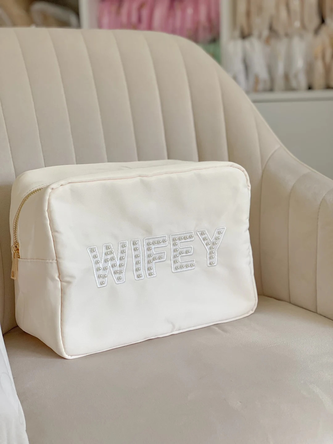 WIFEY Pearl Cosmetic Bag Toiletry Bag Bride Wifey Mrs - Etsy | Etsy (US)