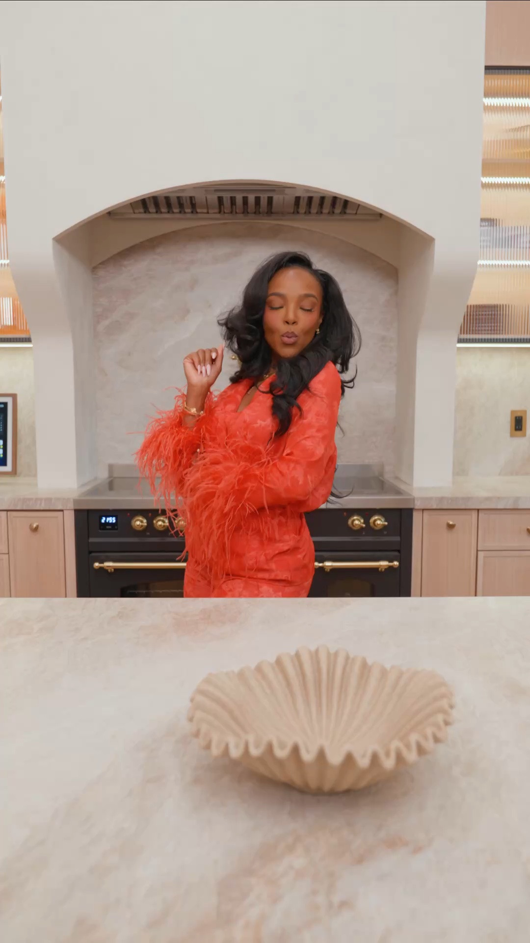 Scroll to shop! ✨ My new kitchen. Everything is linked below.👇🏾

Desliza para comprar. ✨ Mi nueva cocina.

📲 Download the free LTK app & follow me @kirasfashionfinds to shop all my daily finds.

#LTKdayinmylife #LTKHome #LTKvlog