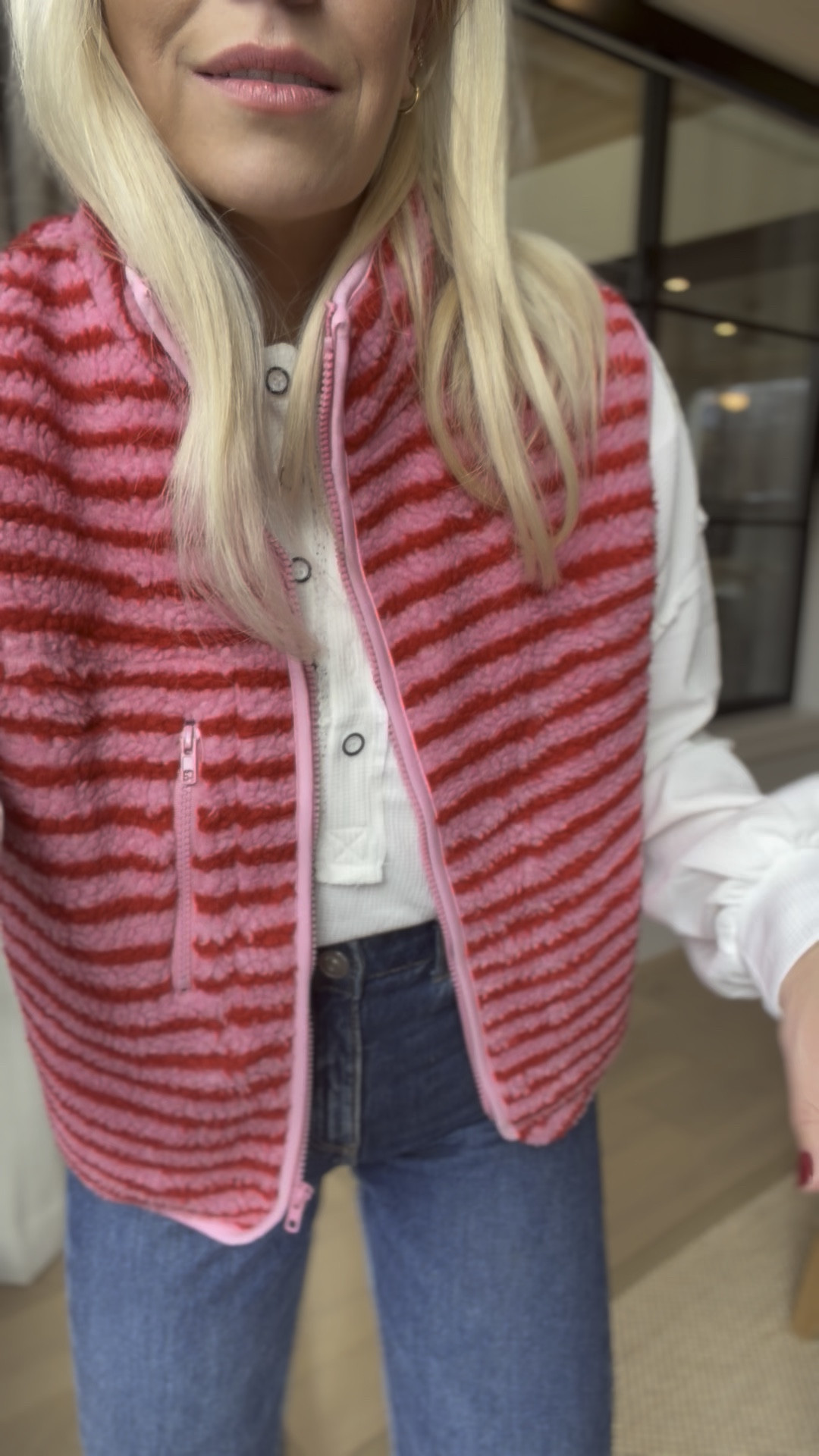 I’ve seen vests like this all over but this one is Amazon! 

#LTKHoliday #LTKFindsUnder50 #LTKGiftGuide