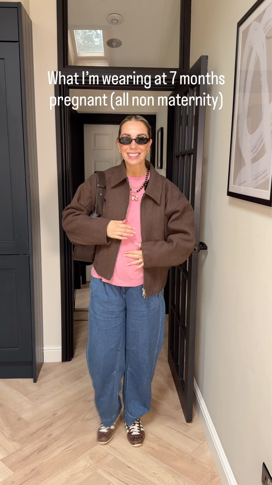 Comfy, casual and bump friendly 🩷🤎 also how is it Monday already? 