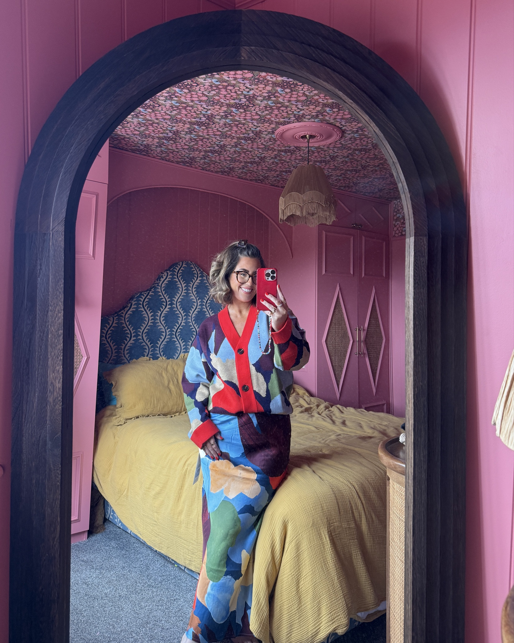 OBSESSEDDDDDDDD WITH THIS FIT

I bought the knit tank too & love it! Just need a shirt 

Sizing 
Skirt - 12
Cardigan - medium 
Tank - mediumm

#LTKuk #LTKautumn #LTKcurves