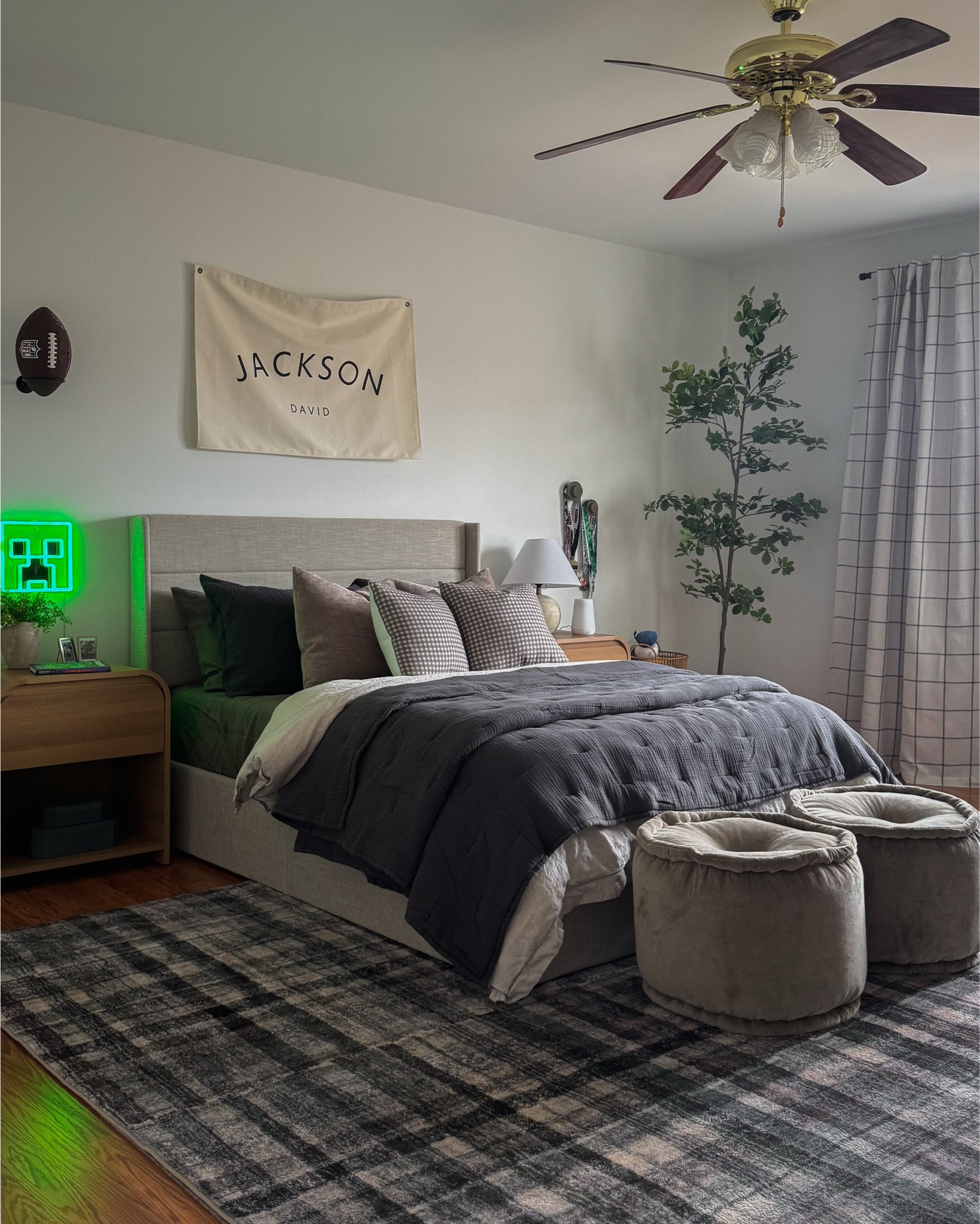 Kids bedroom, kids bedding, boy bedroom, boy bedding, bedroom rug, bedroom curtains, kids nightstand, bed ottoman, throw pillows

#LTKKids #LTKHome