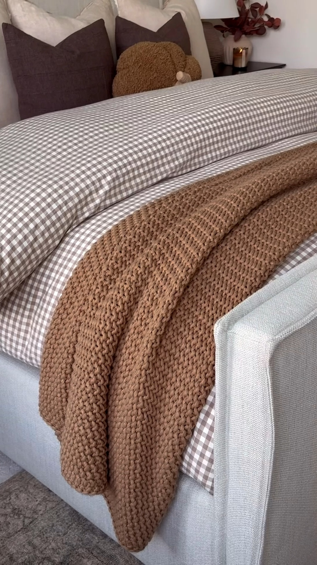 A cozy bedding refresh 🤎
I kept my favorite neutral pieces and added a gingham duvet + a few new pillows to bring in the cozy. Comment SHOP and I’ll send you the links! 🔗 

#LTKHome #LTKSeasonal