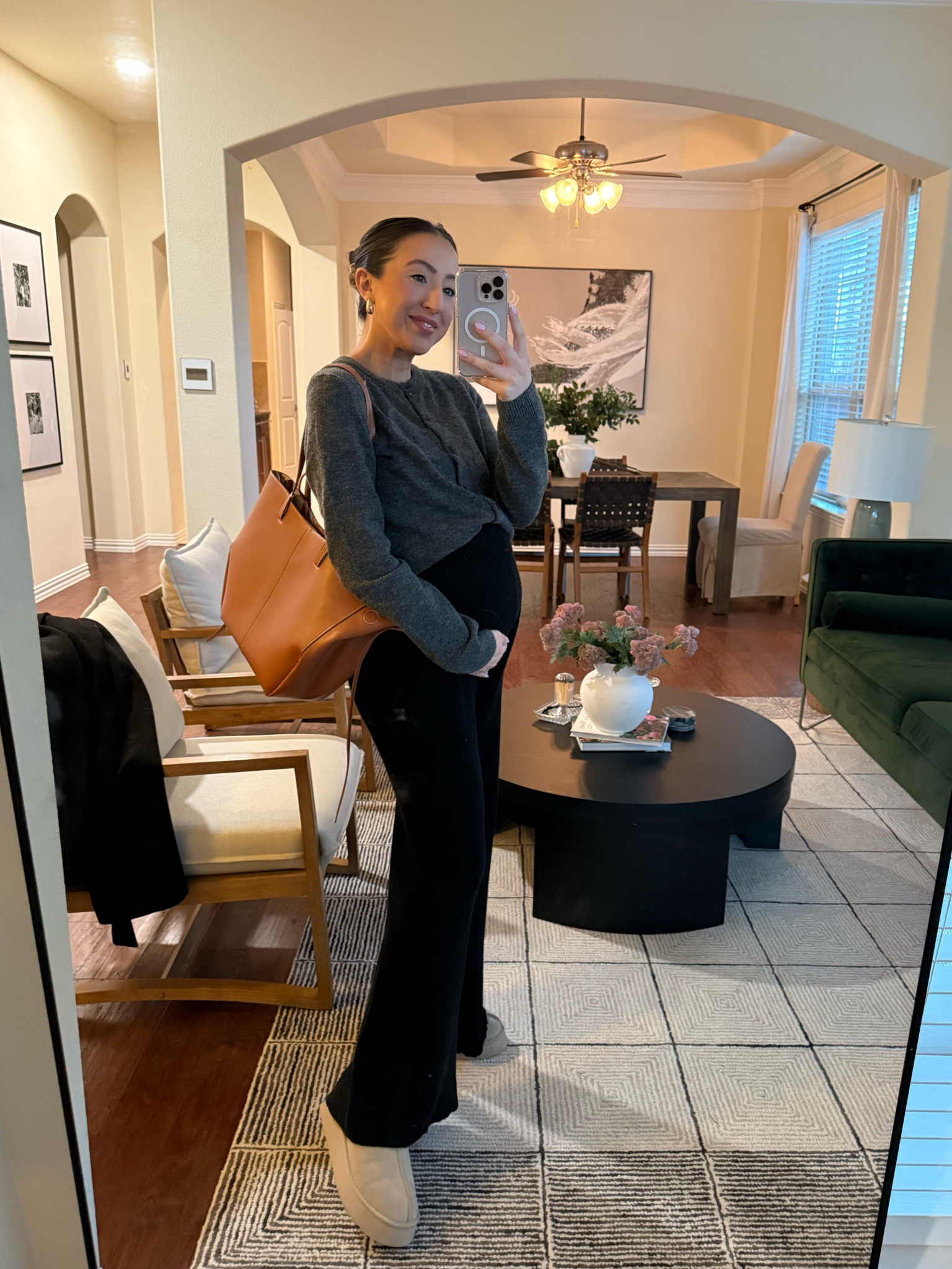 Tonight’s bump fit 🖤🖤 wearing a size medium in the pants that are apart of the two piece set I got from Amazon! 

#LTKBump #LTKFindsUnder50 #LTKWorkwear