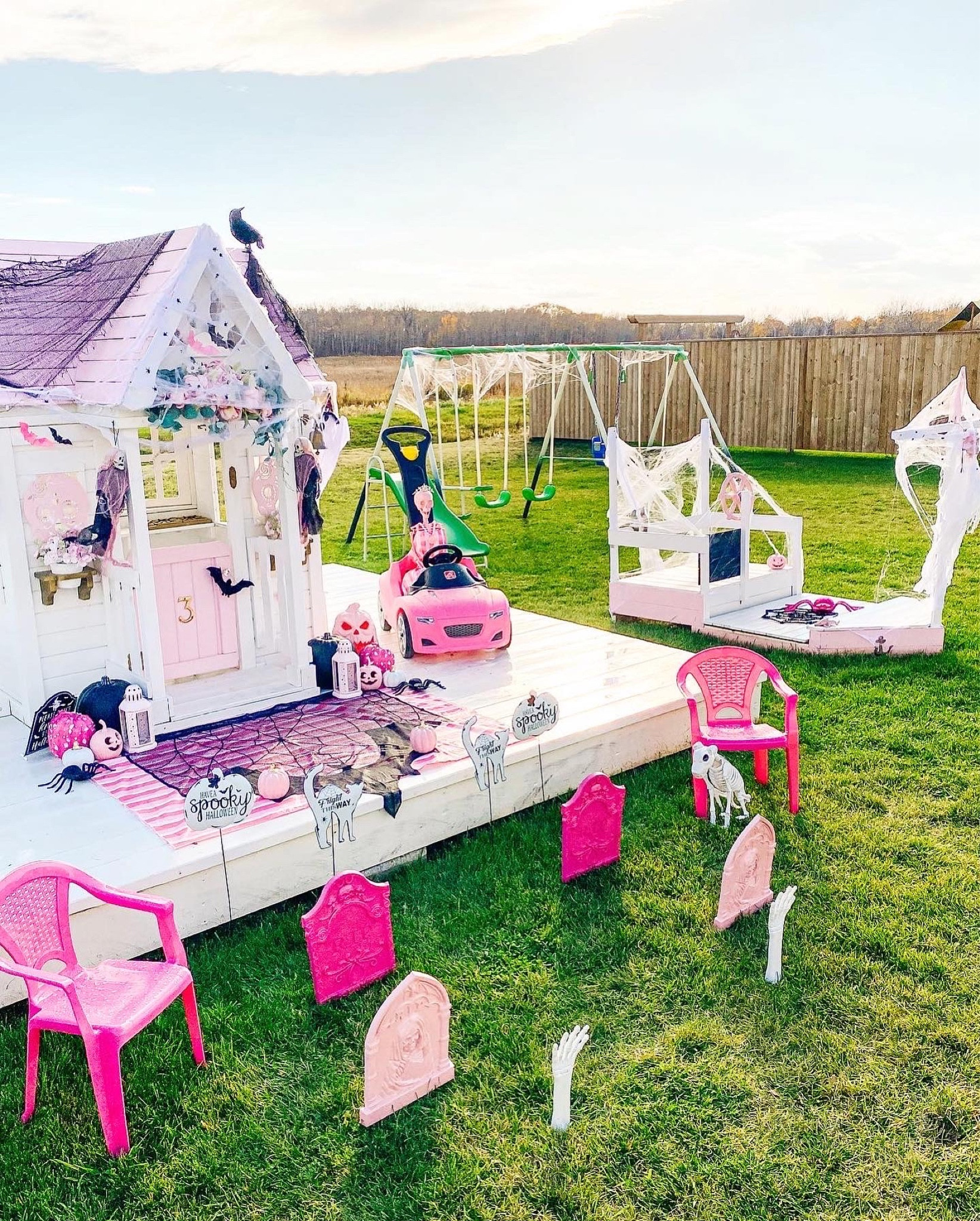 Barbie’s “Screamhouse”/ playground reveal!!! 🕸️🕷️👻🌸💗🖤

#LTKSeasonal #LTKhome #LTKkids