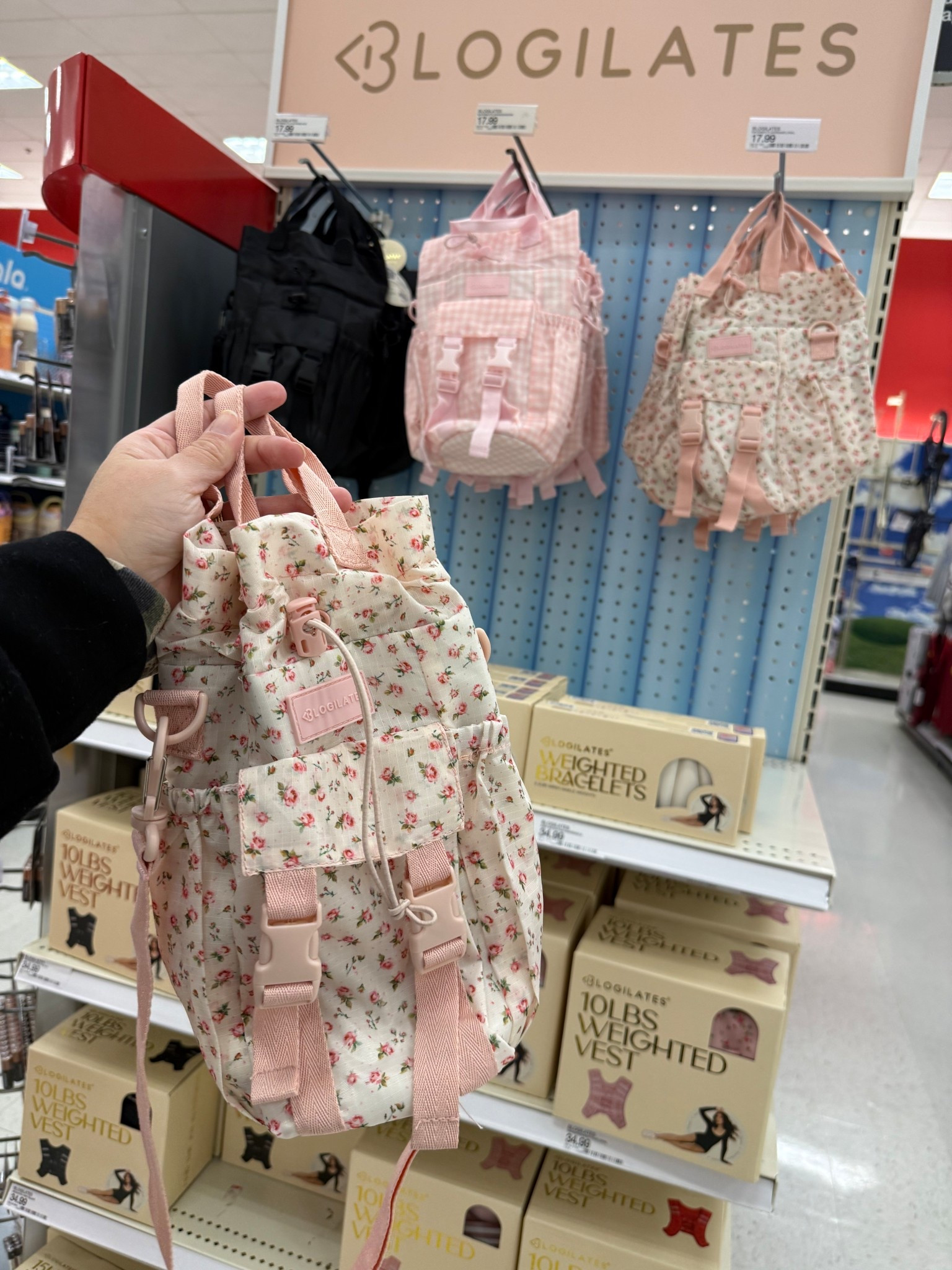 The new blogilates collection is so cute for spring and new year fitness goals!

These water bottle slings and weighted vests come in three cute prints, so perfect for getting motivated 🙌🏼


Fitness finds, new years goals, wellness, water bottle bag, what’s in my bag, weighted vest 

#LTKActive #LTKfitnessgoals #LTKselfcare