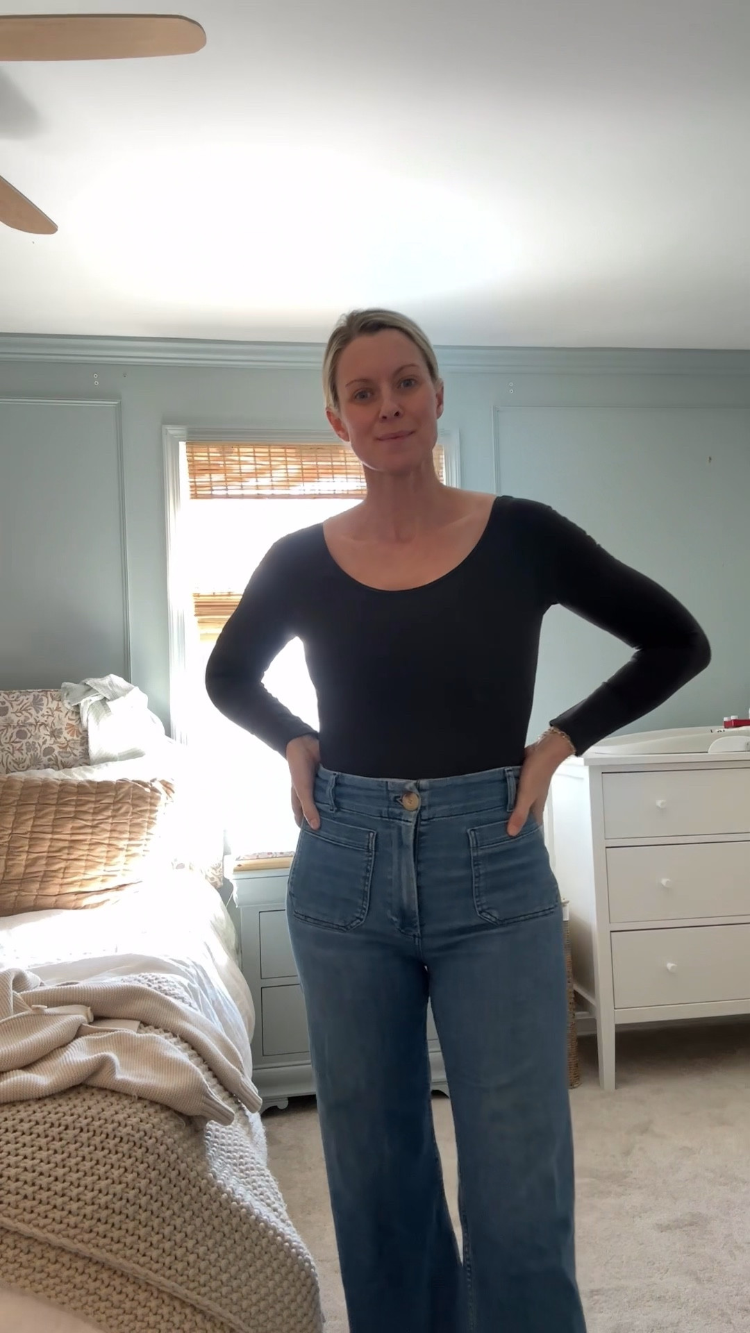 This Shapermint long-sleeve bodysuit is doing everything 🙌
Smooths, snatches, and layers like a dream—without feeling restrictive. Paired with their everyday underwear because comfort still matters.
This is the kind of “foundation” that makes every outfit look better.

#ad