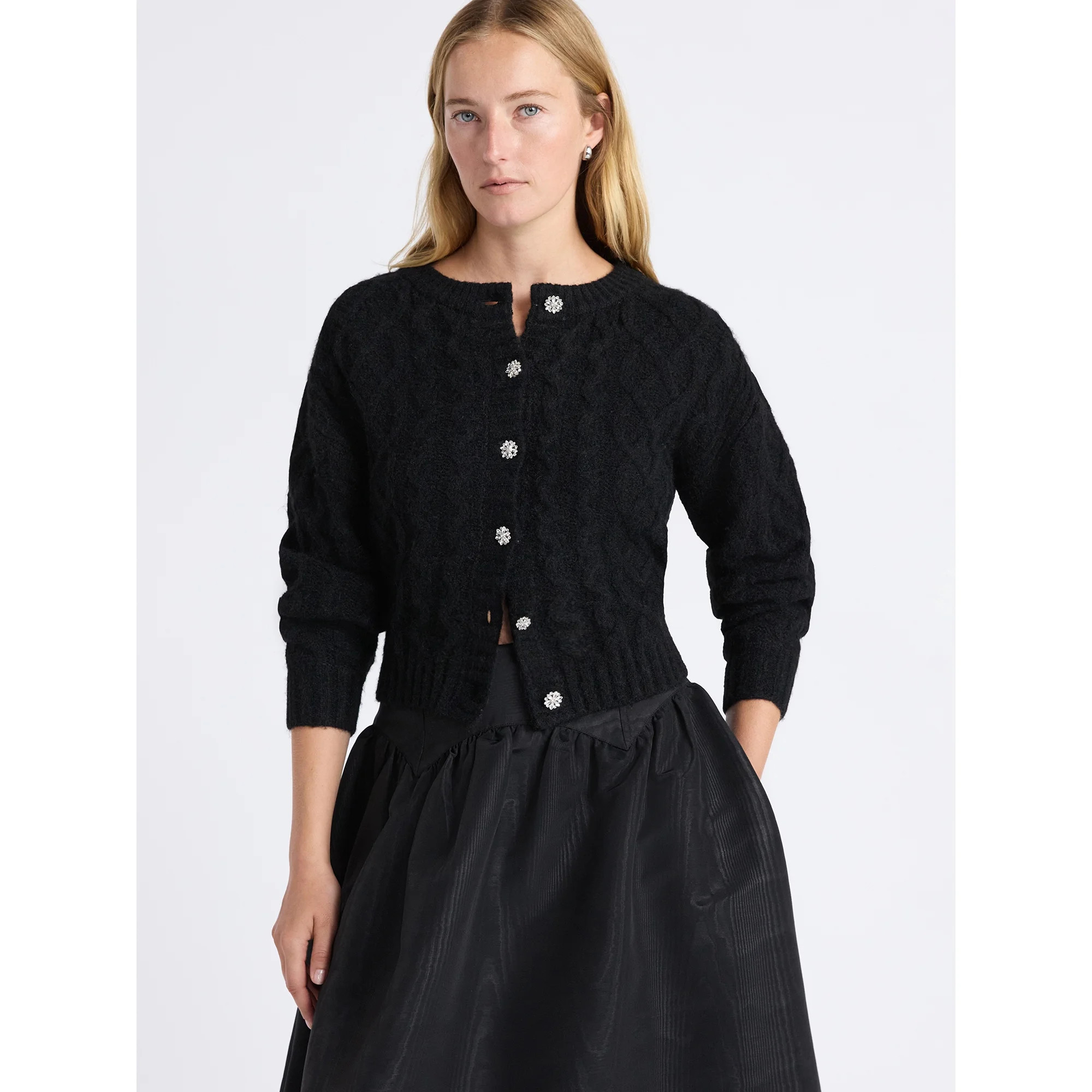 Free Assembly Women's and Women's Plus Cropped Cable Cardigan Sweater, Midweight, Sizes XS-4X | Walmart (US)