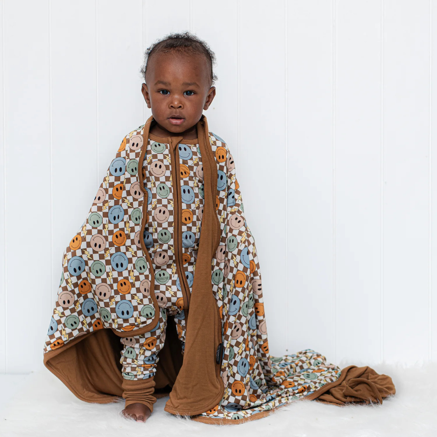 3 LAYER OVERSIZED COZY DREAM BLANKET- Beige Happy Smiles | millie + roo