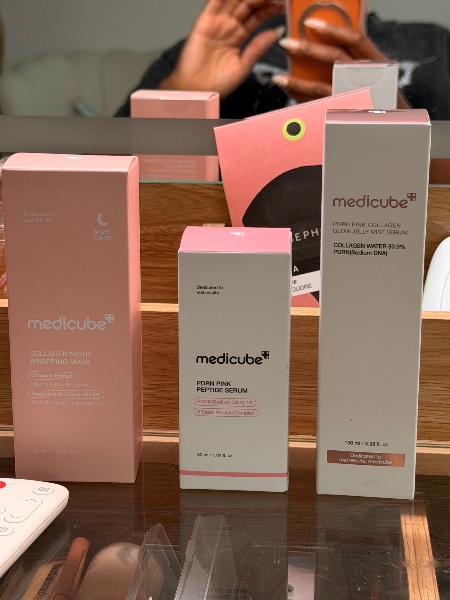 Scroll to shop! ✨ My favorite Medicube products. Everything is linked below.👇🏾

Desliza para comprar. ✨ Mis productos favoritos de Medicube.

📲 Download the free LTK app & follow me @kirasfashionfinds to shop all my daily finds.

#LTKvlog #LTKselfcare #LTKBeauty