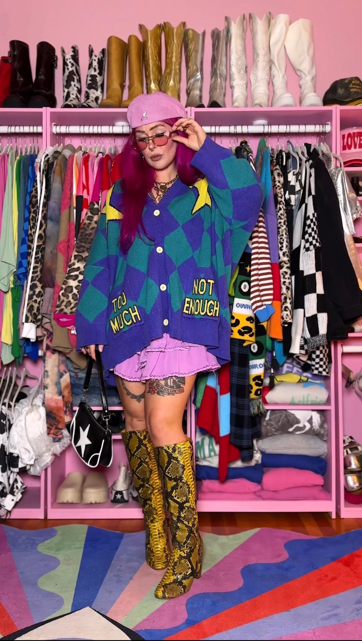 sweater: @dressedinlala 