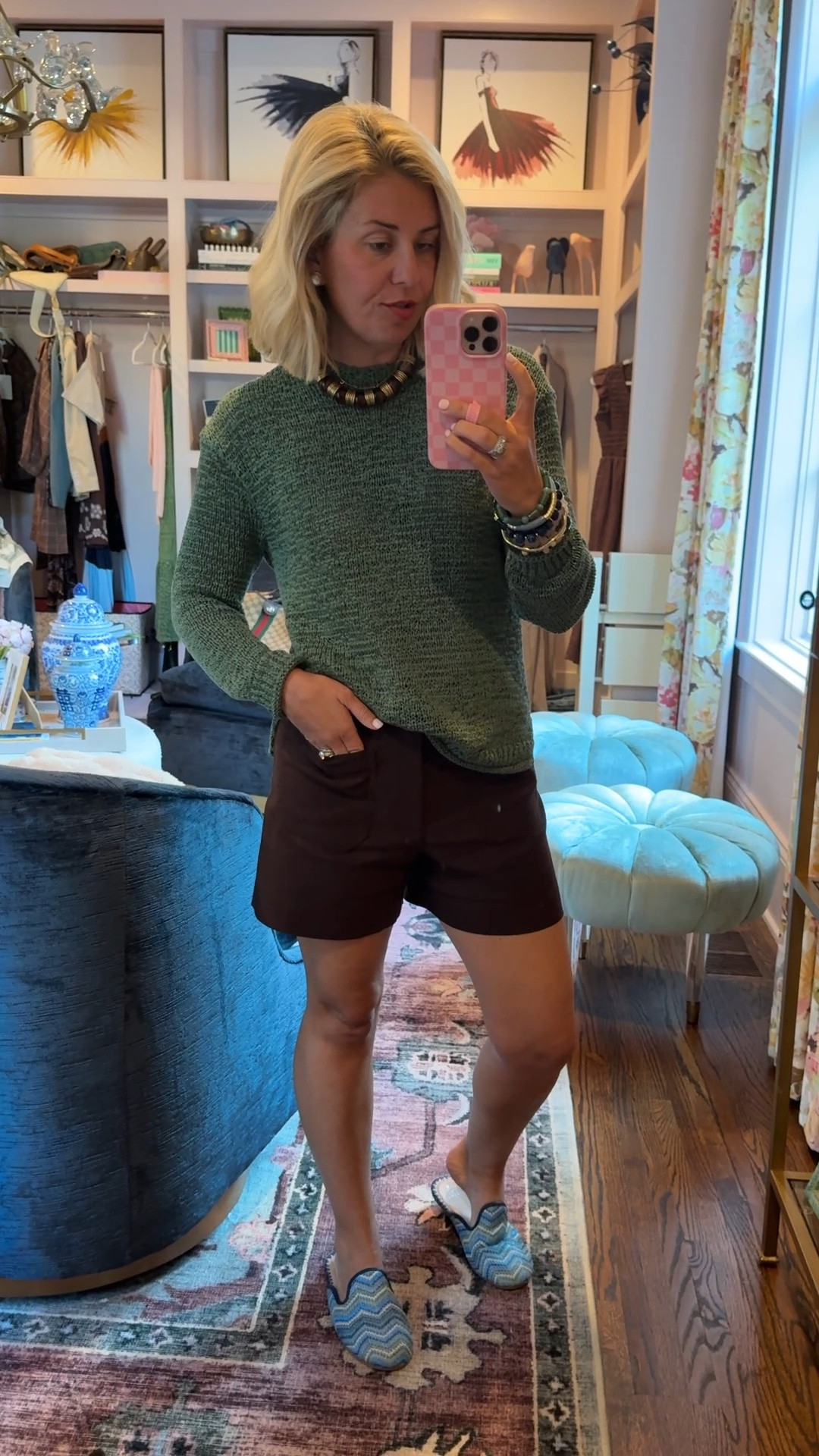 Loving these new longline Colette shorts & new fave J.Crew Factory sweater. 
Sweater - xs 
Shorts - 27
Shoes -  8 tts 

Codes:
Allie + Bess - Catherine20
Loopy - mixandmatchmadness

#LTKdayinmylife #LTKootd #LTKmomlife
