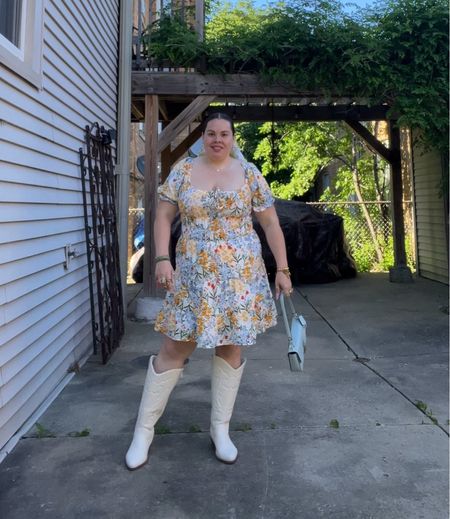 Outfit for a Saturday vintage market 

dress: size XL
