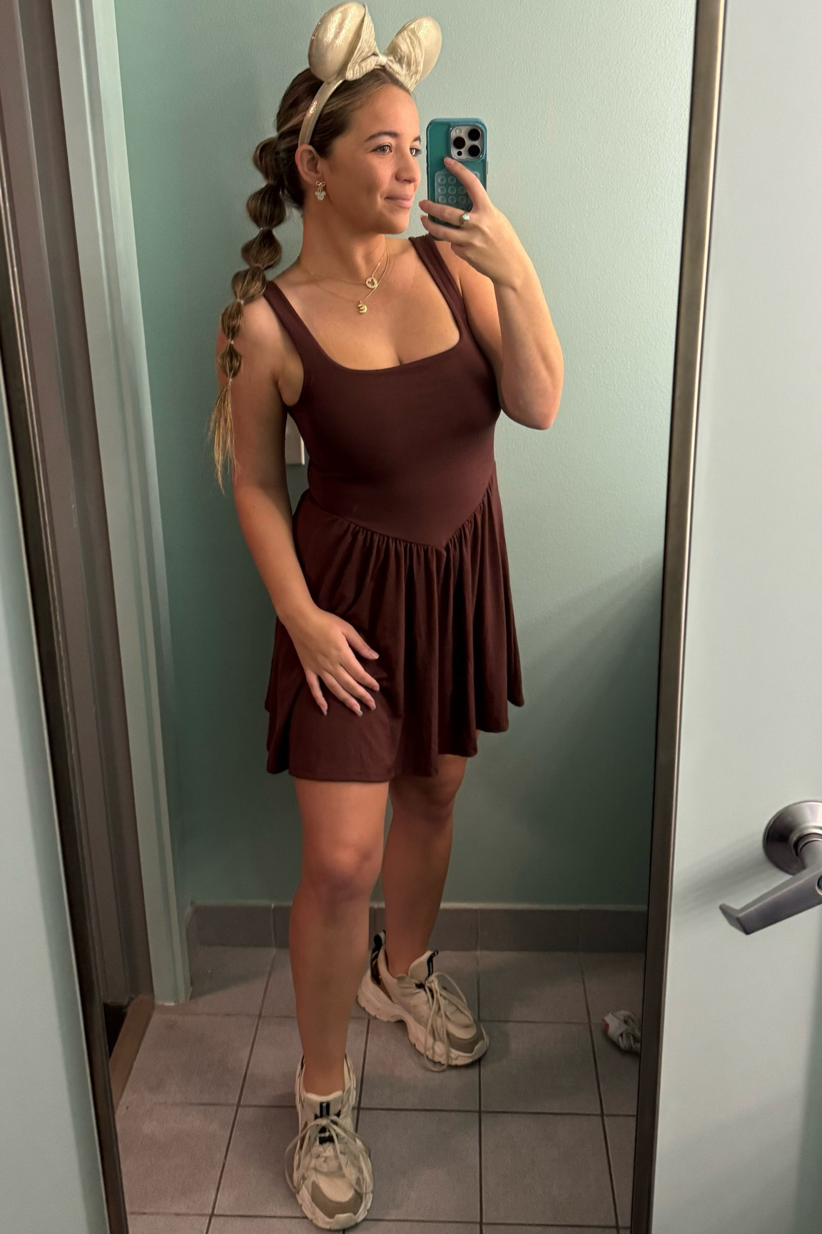 Animal Kingdom Outfit 🤎


Disney World outfit info, Animal Kingdom outfit, neutral outfit, and spa, athletic dress 

#LTKActive #LTKFindsUnder50 #LTKStyleTip