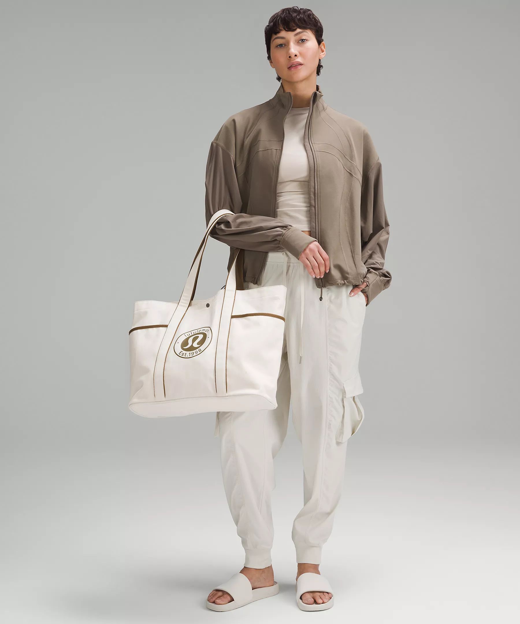 Daily Multi-Pocket Canvas Tote Bag 20L *Logo | Unisex Bags,Purses,Wallets | lululemon | Lululemon (US)