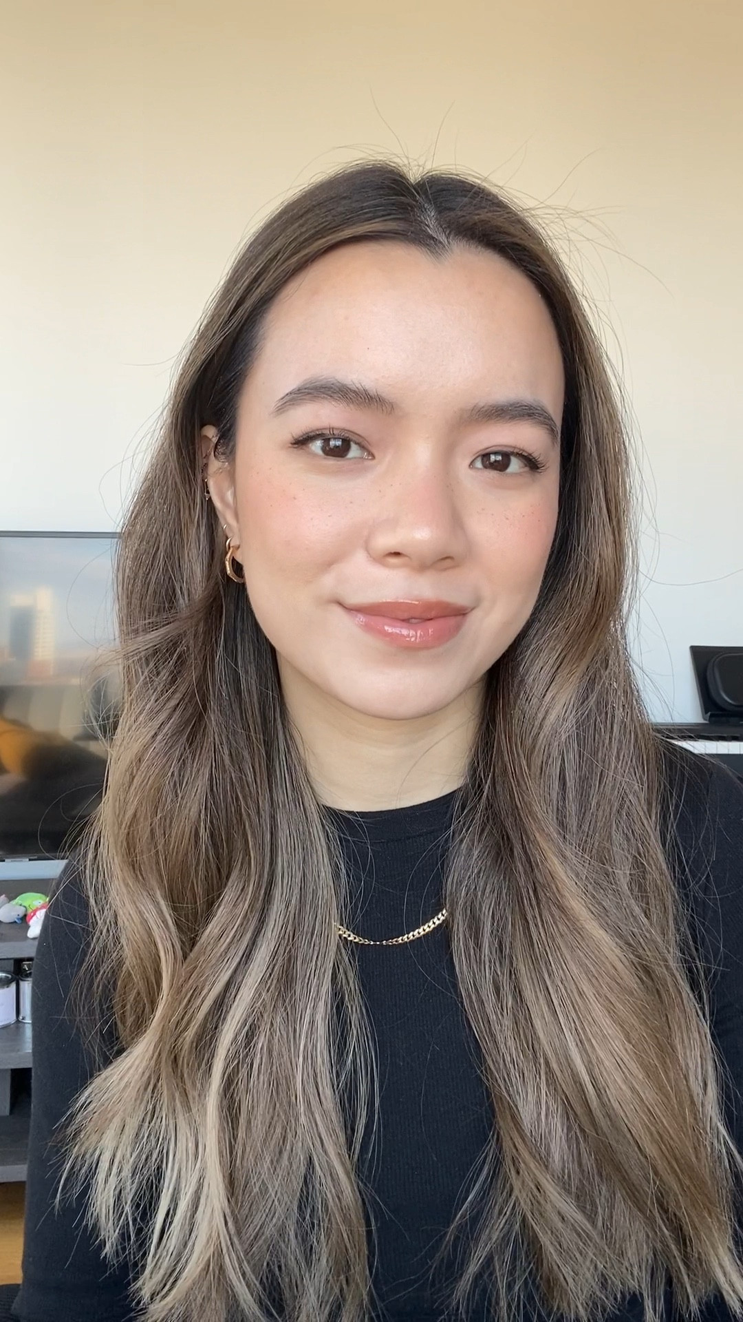 GRWM for a lunch date in Soho NYC (from this weejend) ft. faux freckles and glowy cheeks 

#LTKbeauty #LTKstyletip #LTKSeasonal