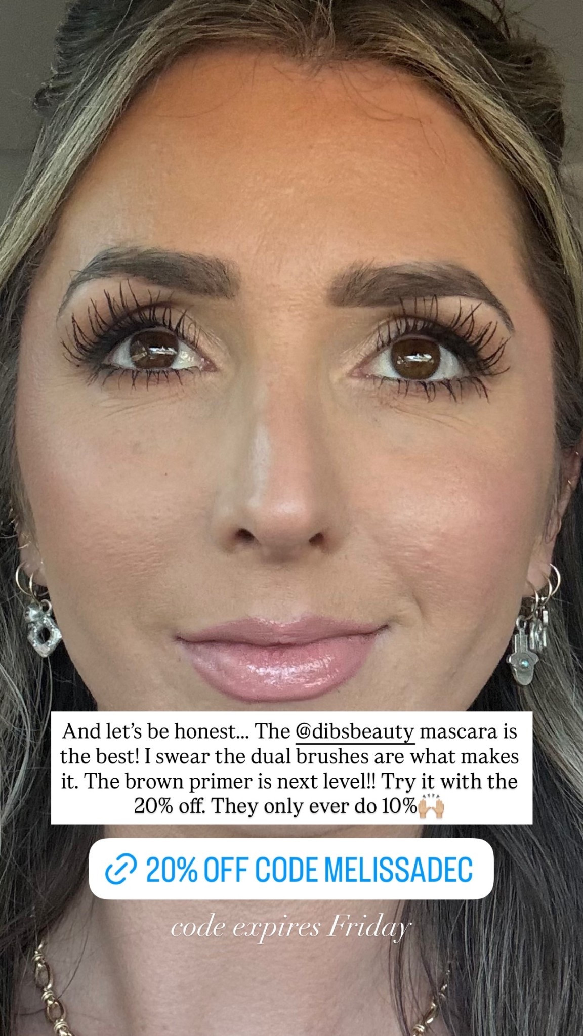 And let’s be honest……. The @dibsbeauty mascara is the best! I swear the dual brushes are what makes it. The brown primer is next level!! Try it with the 20% off. They only ever do 10%🙌🏼 code expires Friday
