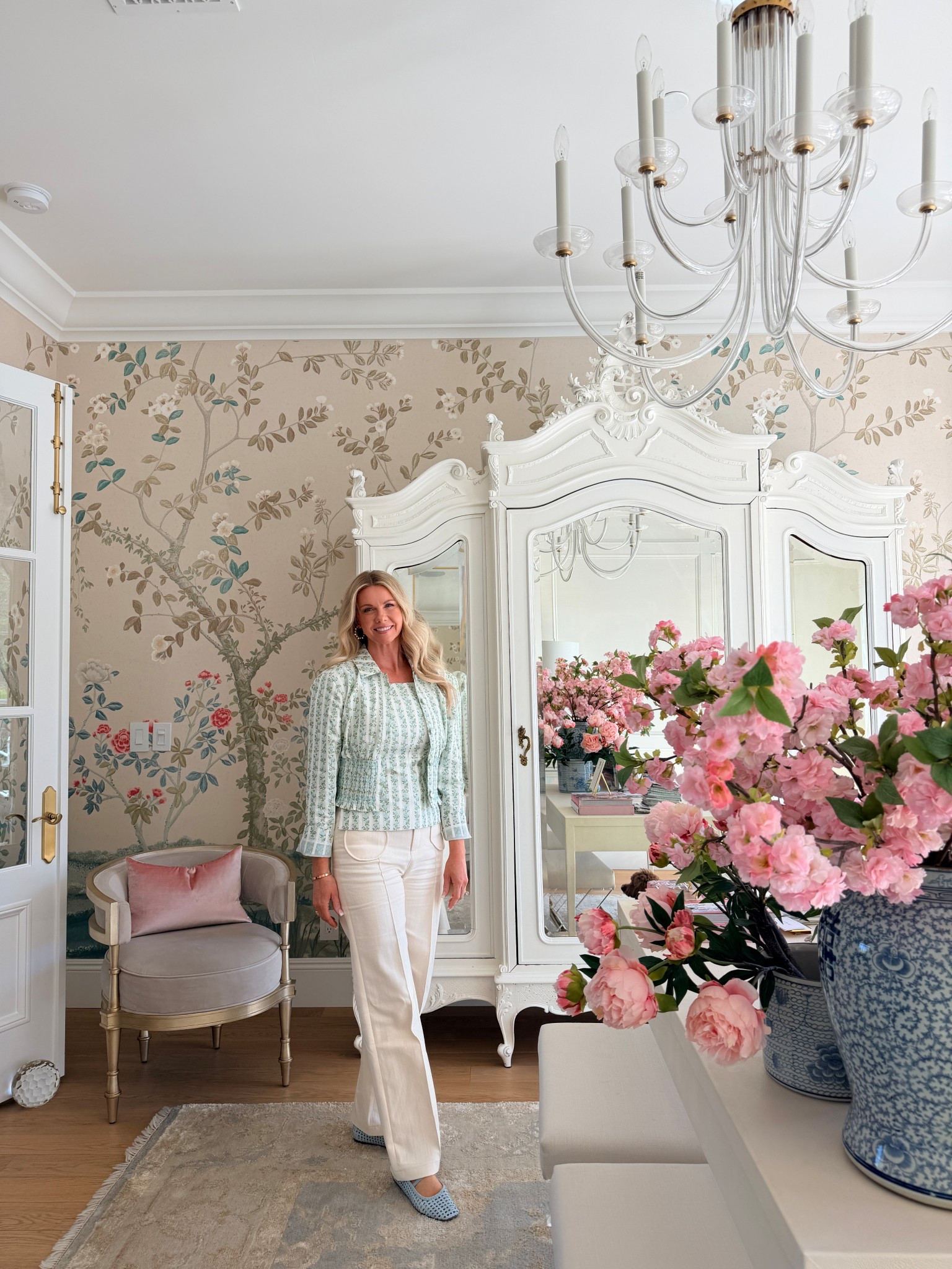 Cutest spring pieces for your wardrobe!


#LTKspring #LTKWorkwear #LTKOver40