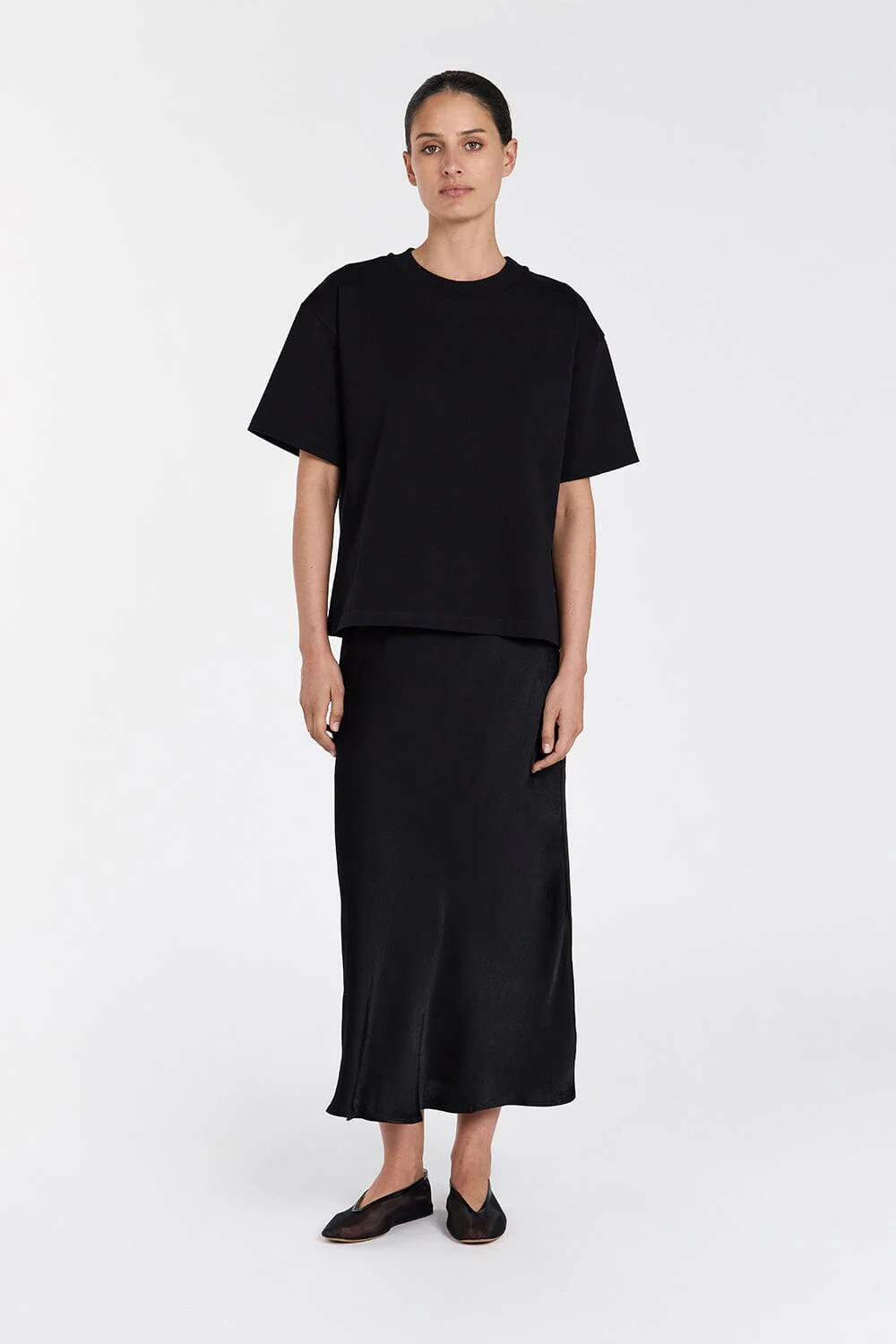 EMELIA BLACK SATIN MIDI SKIRT | DISSH