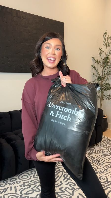 What I got from Abercrombie! Wearing a 
Medium & 29R in all. These are all 20% right now via the LTK app as part of the LTK sale 

#LTKVideo #LTKSale #LTKsalealert