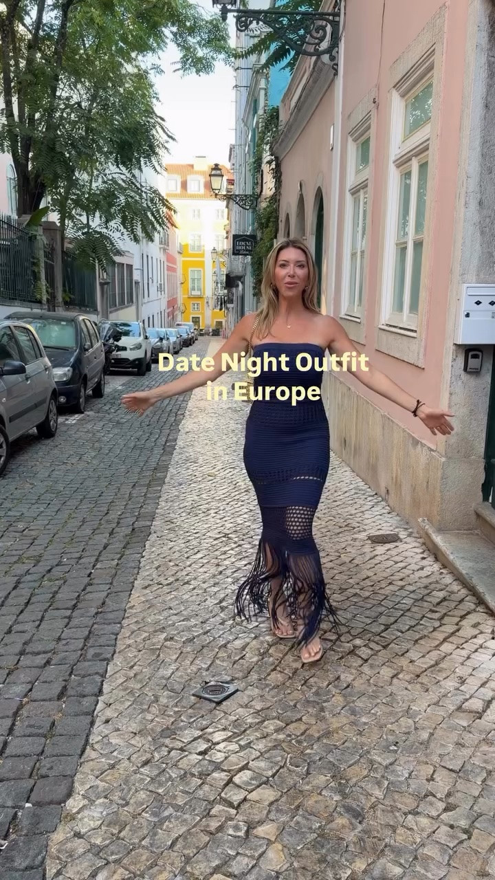 If I could only pack one dress for this trip, it would be this one. Comment below for the link & sizes. Also LOVE that it’s navy, and not black. 

#everythingbutwater #outfitofthenight #eurosummer #styleover30