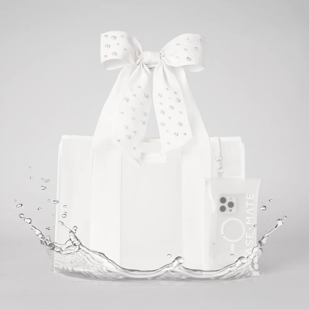 Special Edition Bow Beach Tote With Phone Pouch | Case-Mate