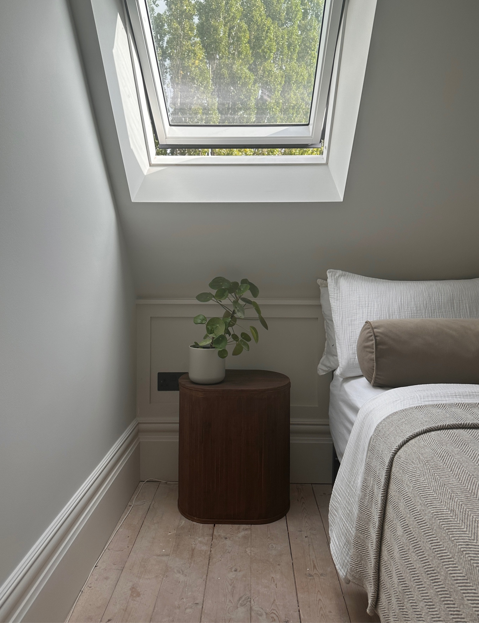 Ripped side table 

#LTKeurope #LTKFind #LTKhome