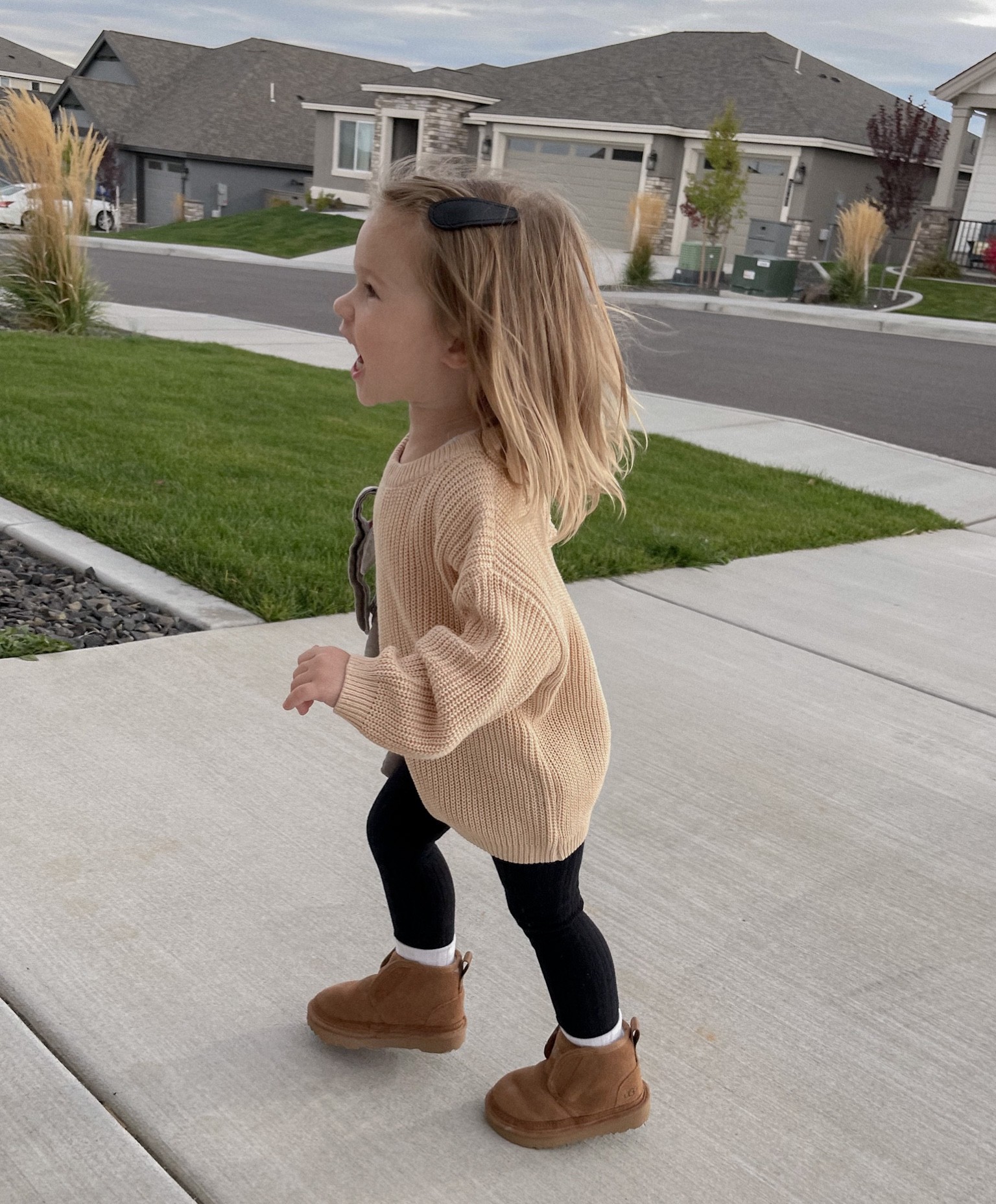 Ugg, knitted sweater, baby leggings, Leather Hairpins