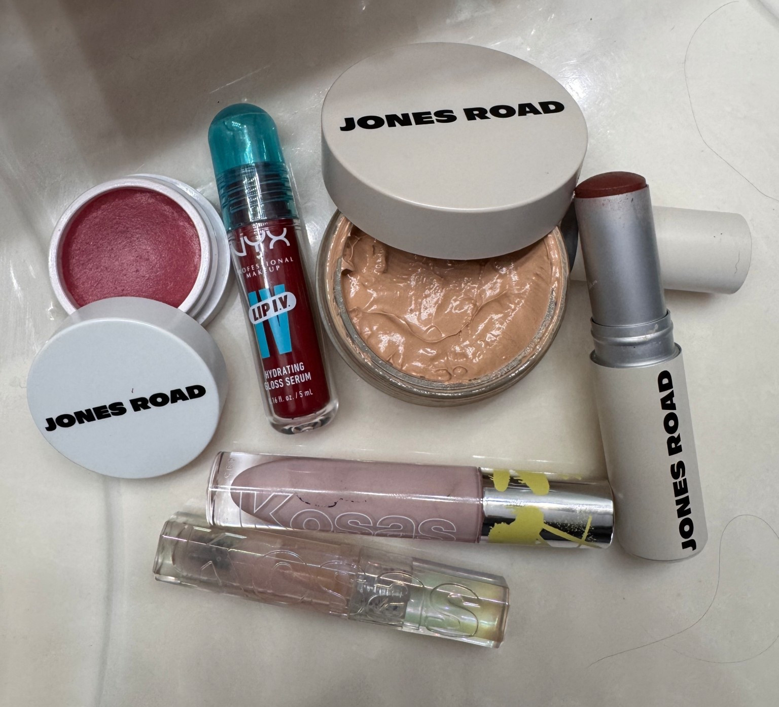 My good to makeup products! 
I’ve been loving a more natural glowy look instead of heavy makeup  

#LTKmomlife #LTKBeauty #LTKmorningroutine