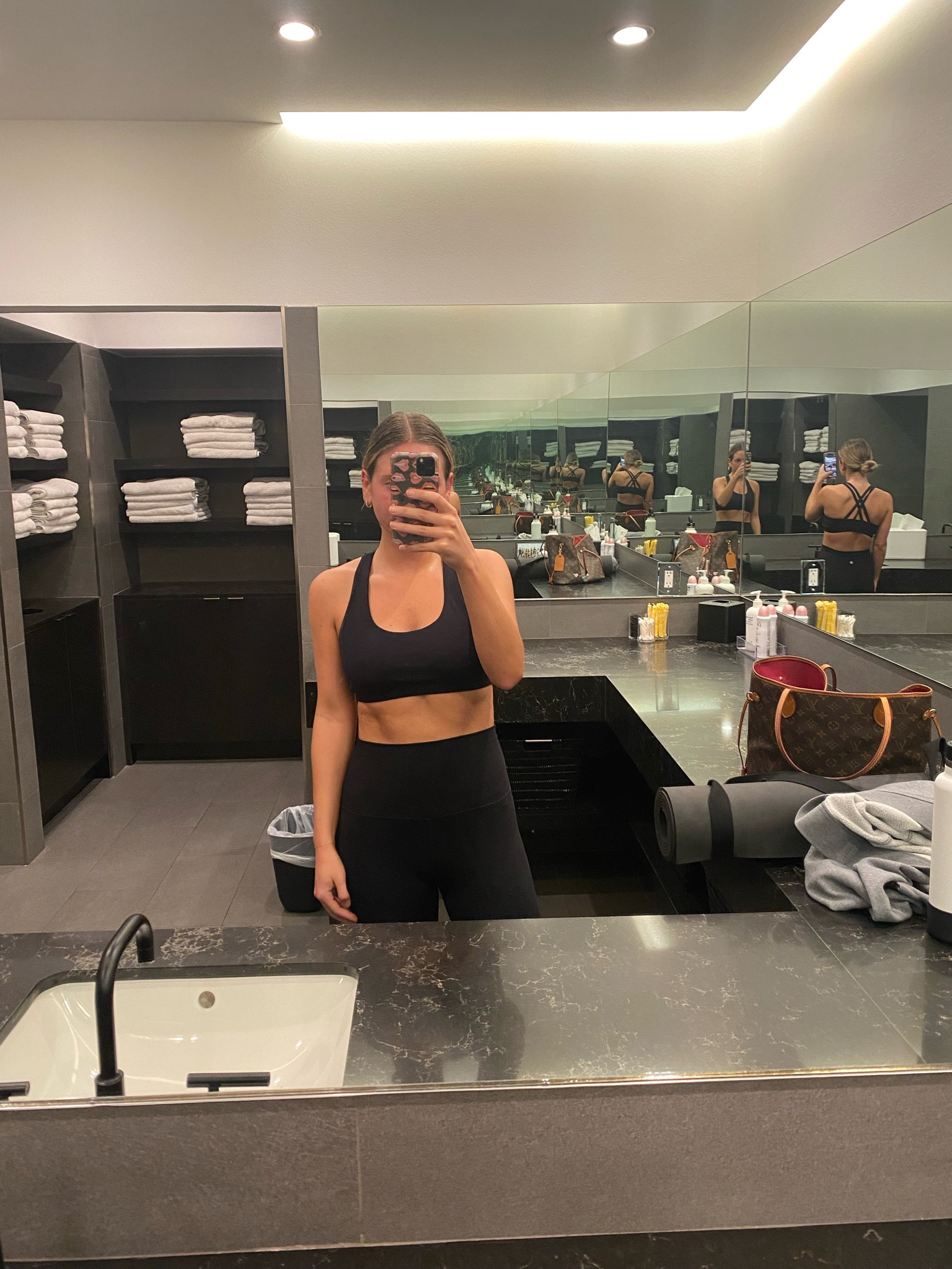 All black today💪🏼

#LTKsalealert #LTKfit #LTKunder100