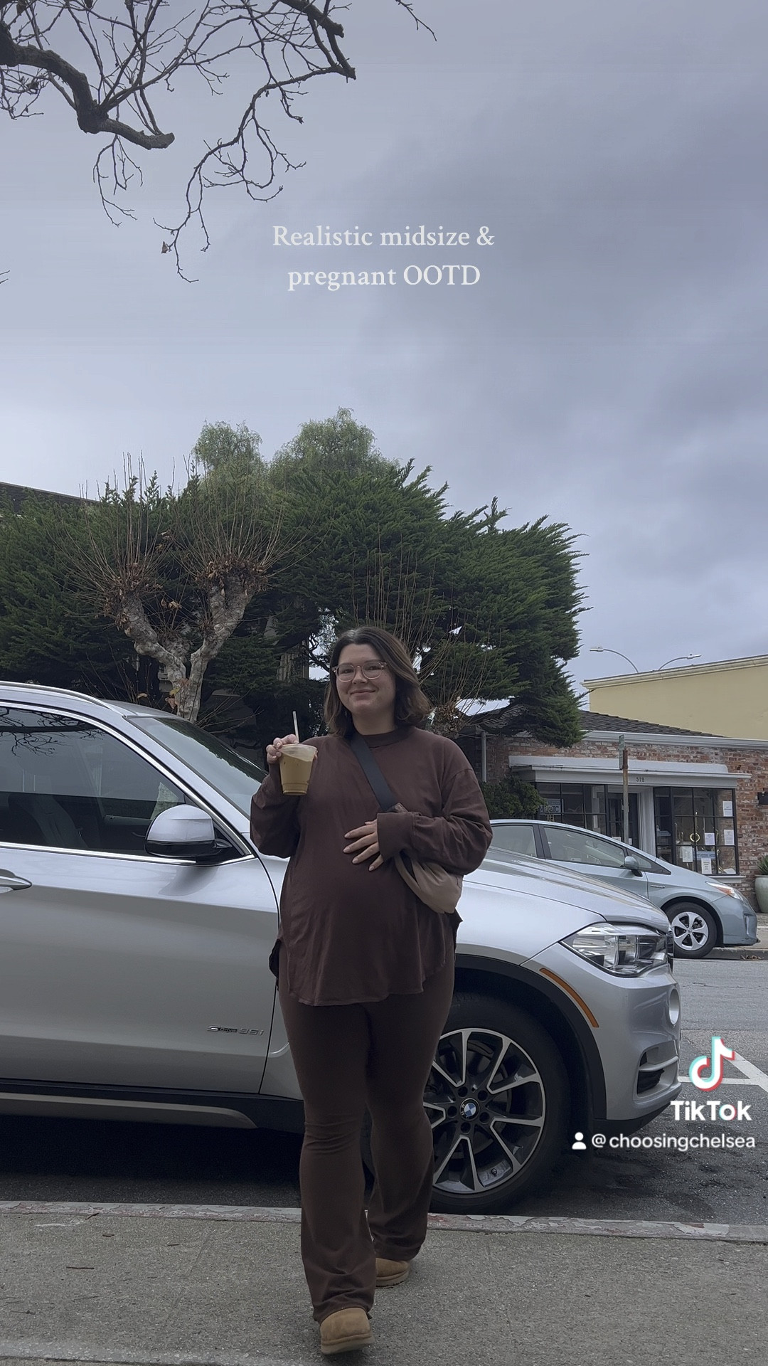 The pregnancy uniform for this midsize and very pregnant gal! Wearing XL in both, short length leggings  

#LTKsalealert #LTKbump #LTKmidsize