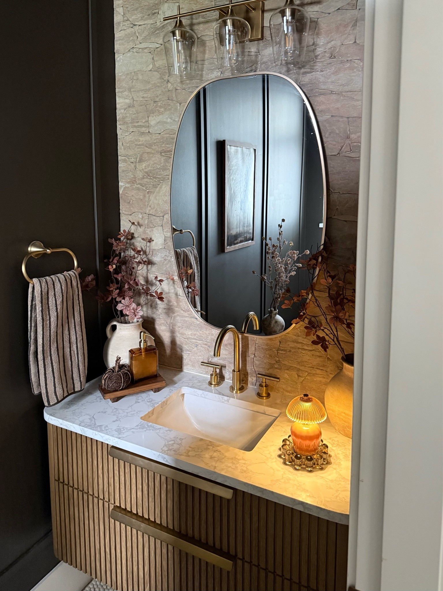 Moody powder room…Fall has entered the chat 🤎