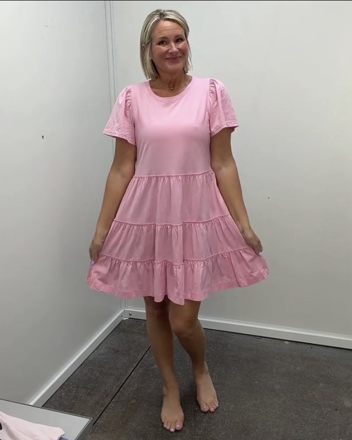 Walmart Retro Pink Dress Dupes | Flowy Summer Dresses with Pockets

That viral retro pink Walmart dress sold out… so I found the next best ones 🤍
Same flowy, lightweight feel with that easy throw-on-and-go vibe (and yes… pockets on most of them)

retro pink dress | walmart dress dupes | flowy summer dress | dresses with pockets | casual summer outfits | affordable fashion finds | easy everyday style

#LTKMothersDay #LTKSaleAlert #LTKootd