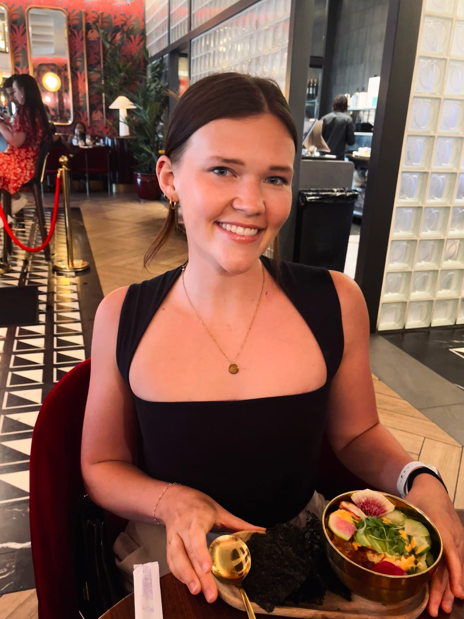 Date Night Look ✨

This top is so cute and flattering, it really emphasizes my shoulders which I love!

I’m wearing a size small.

Going Out Top, Date Night Look, Abercrombie, black going out top 

#LTKFindsUnder50 #LTKParties #LTKU