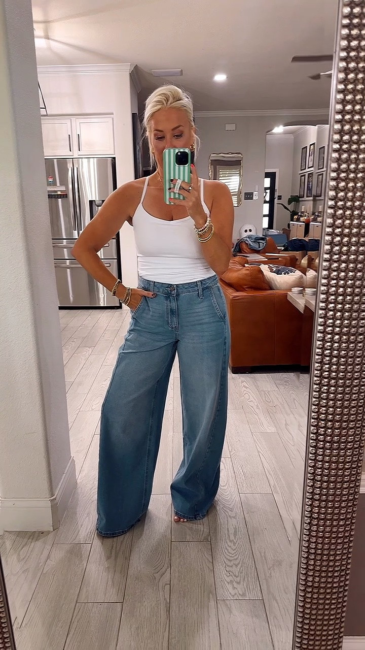 These jeans are a DREAM! Size 7/28!!!