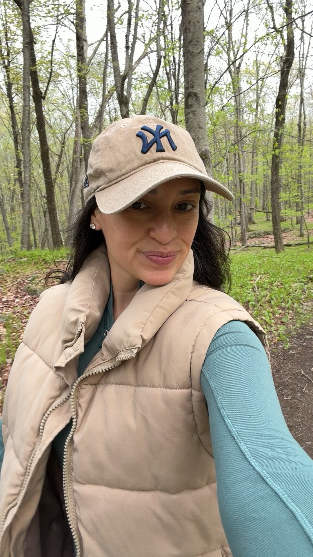 Hiking outfit 
Lululemon workout set 
Crispi hiking boots 
Yankees baseball hat 

#LTKootd #LTKfitnessgoals #LTKActive