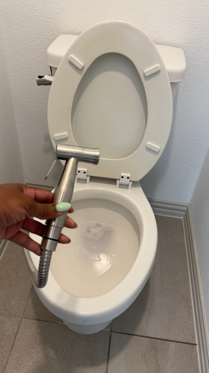 🤩 One of my favorite recent purchases from Amazon. Bidet hoses were a common find at the hotels I stayed at in Thailand and I absolutely loved them, so it was no surprise I opted to get my own once I got home. This particular one from Amazon is FANTASTIC! You can control the pressure, it’s flexible and a good length, and you can opt to hang it over your toilet head like I did or mount it to the wall. So awesome!

Bonus: They come in multiple colors! 🤗

#amazonfind #bathroommusthave #musthaves

#LTKFindsUnder50 #LTKHome #LTKVideo