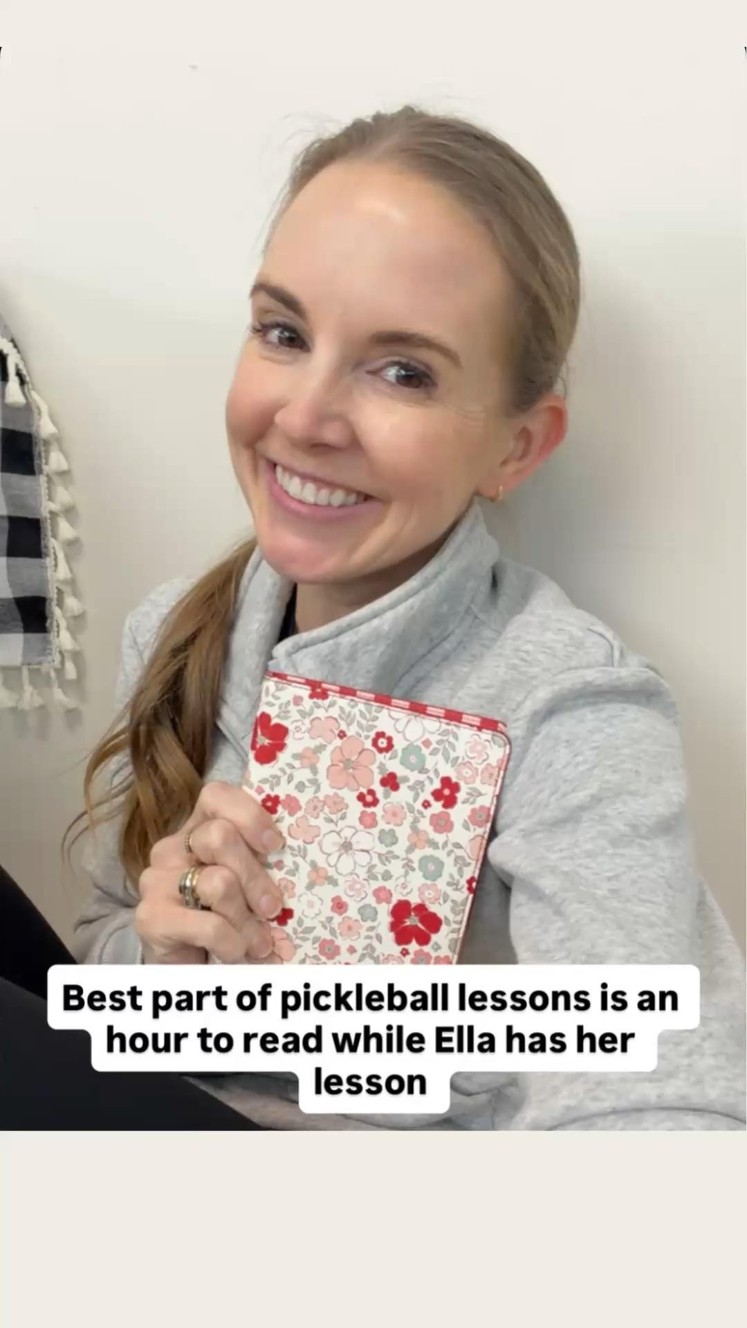 The best part of my daughters pickleball lessons - I get an hour to read! I’ve linked the romance novel I’ve been reading. ❤️ 