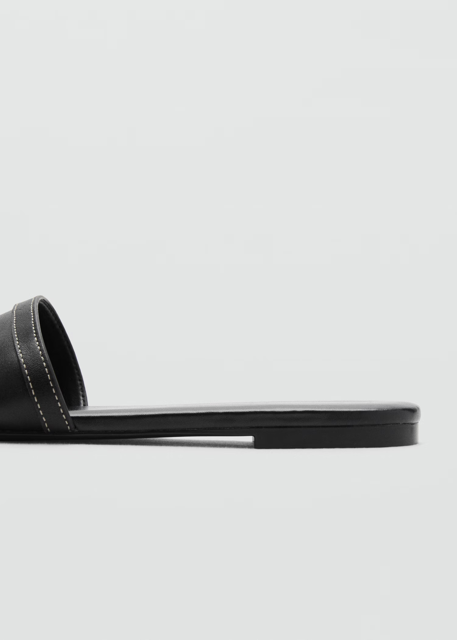 Buckle leather sandals | Mango (US/MX/AU)