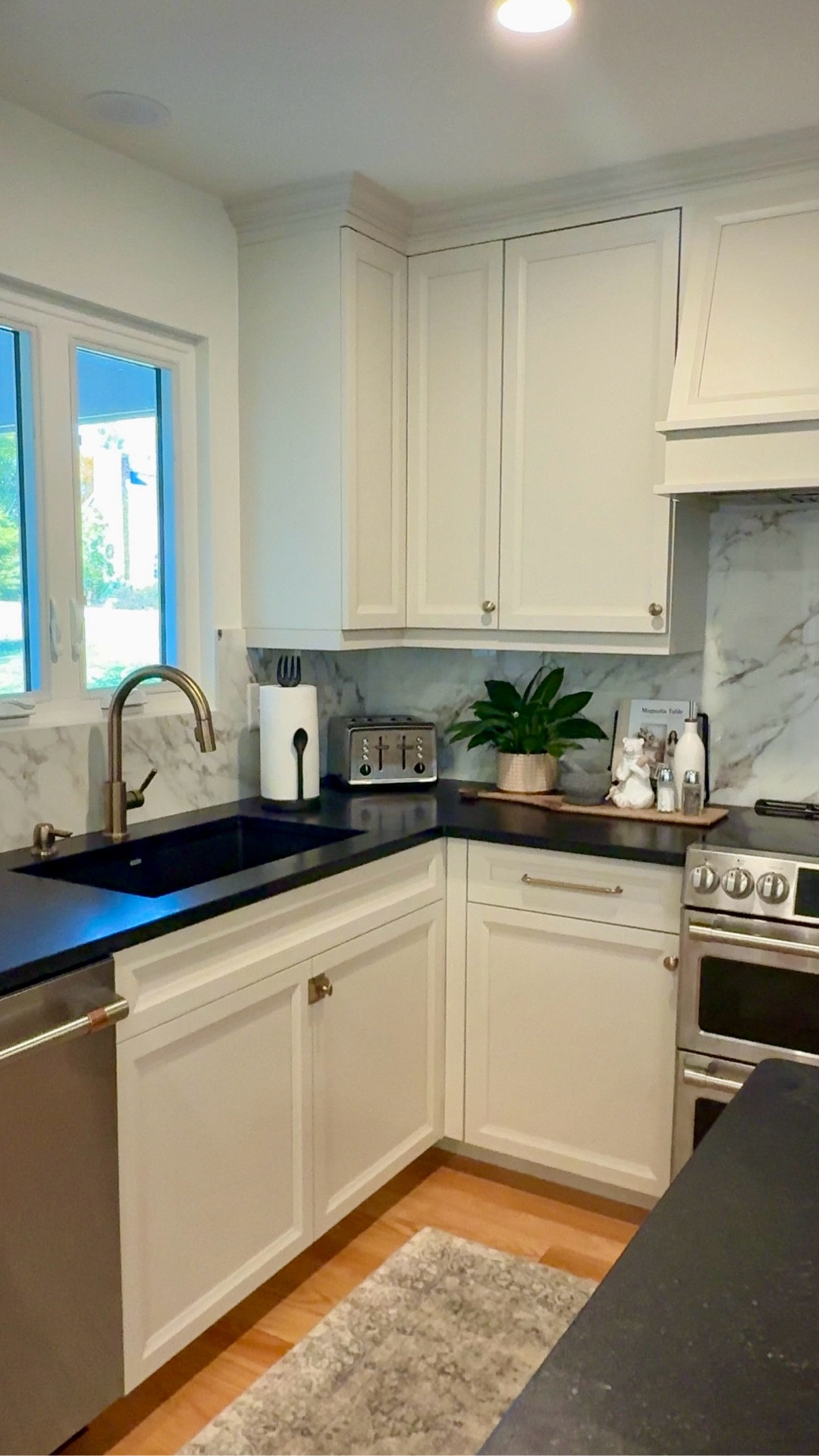 Spring on the horizon makes me want to refresh all the spaces, even the kitchen. What I loved most about this champagne bronze collection is the matching latch! Such a high end look and reminds me of my favorite interior designer.

Pro tip: I went with knobs on all the doors and pulls on all the drawers (various sizes). Then I chose a few focal cabinets for the latches, like above the fridge and under the sink. I couldn’t love them more.

Kitchen hardware | Amazon hardware | Champagne bronze hardware


#LTKOver40 #LTKHome #LTKSpringSale