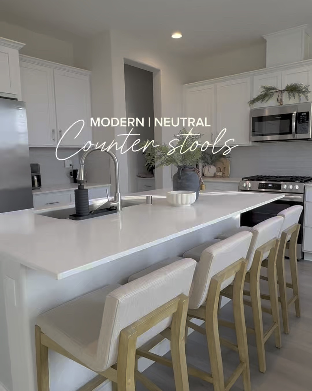 Neutral modern counter stools 

#LTKHome