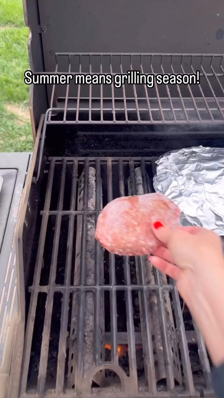 Grilling in the summer is always my favorite thing! It’s a perfect way to finish the night with a nice cold drink. 

What’s your favorite thing to grill? 





#foodie #foodporn #foodblogger #food #foodlover

#LTKfoodie #LTKvlog #LTKU